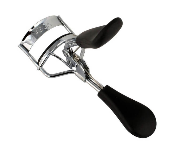 Eyelash curler, Most essential makeup product very girl should have